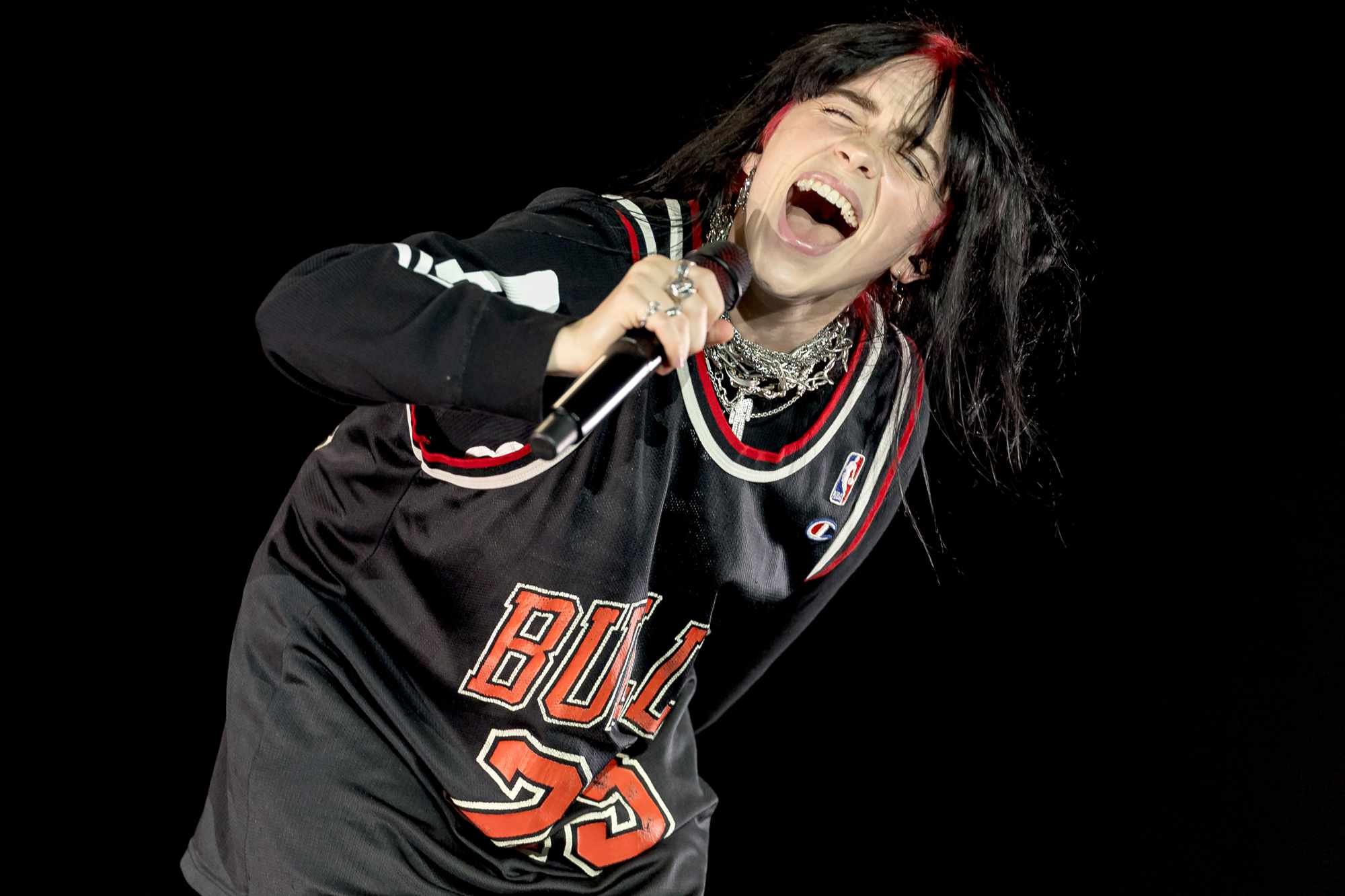 Тексты и переводы песен Billie Eilish: скрытый смысл и значение - 2