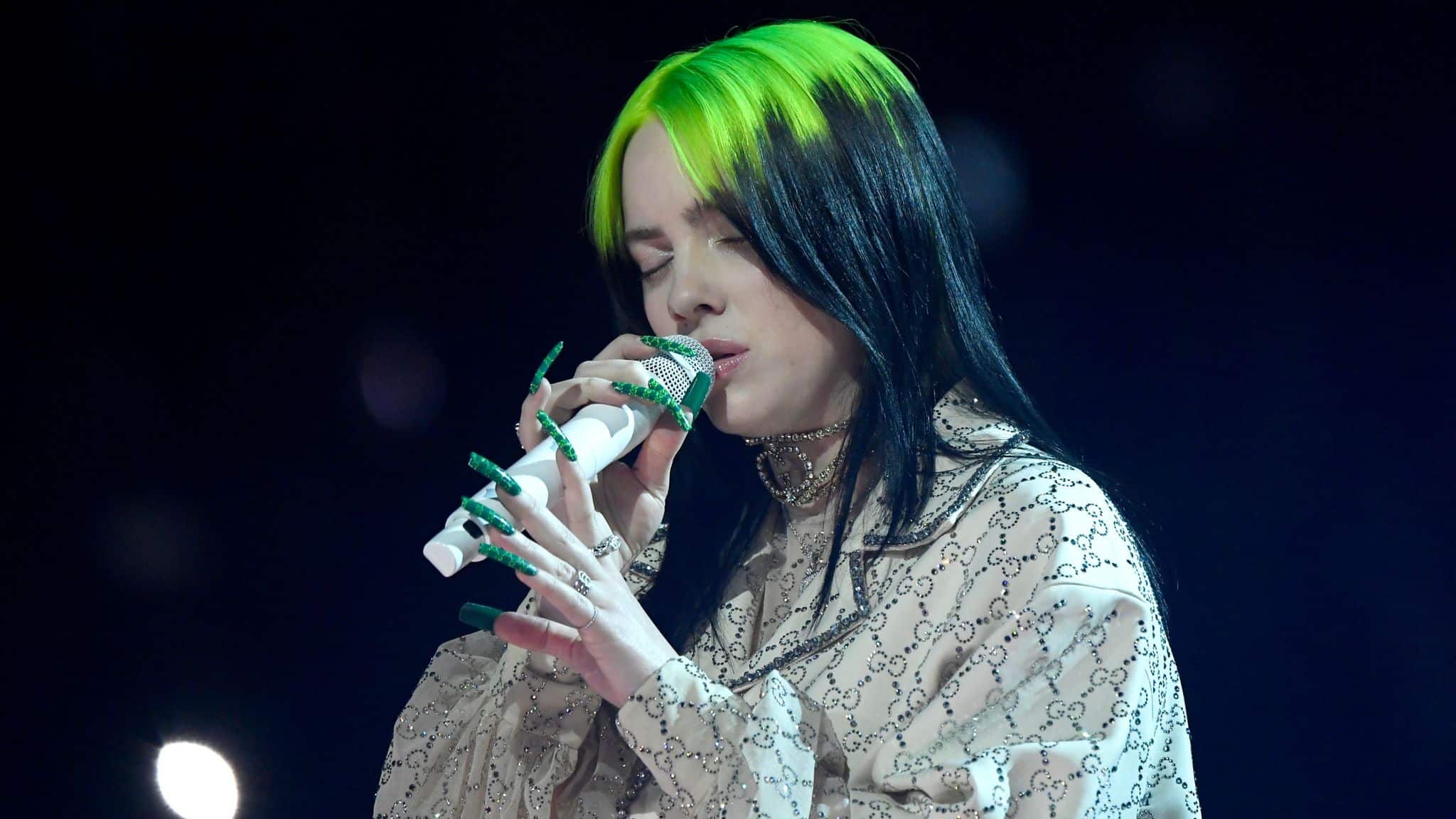 Тексты и переводы песен Billie Eilish: скрытый смысл и значение - 1